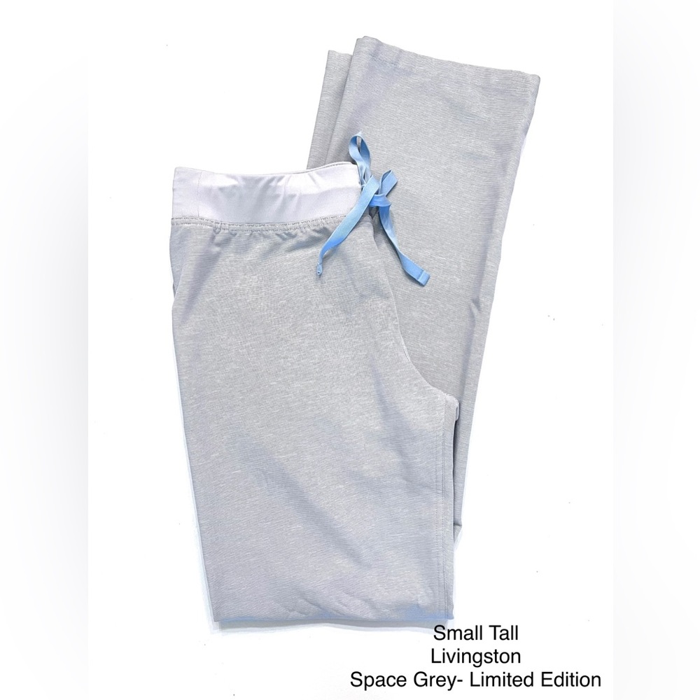Figs Livingston, Small Tall, Space Grey